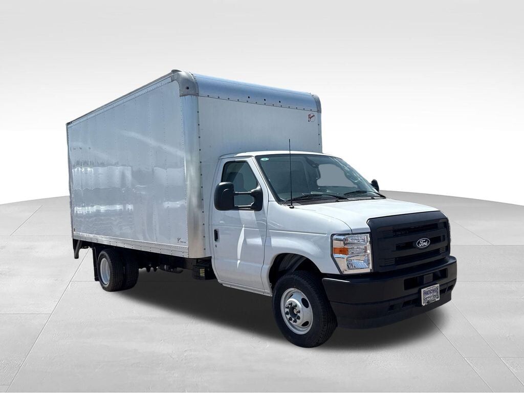 2026 FORD E-450