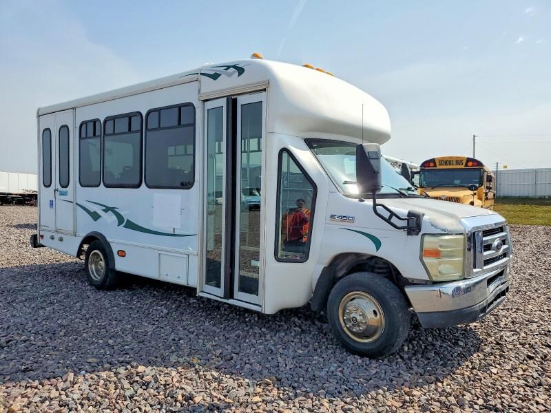 2008 FORD E-450