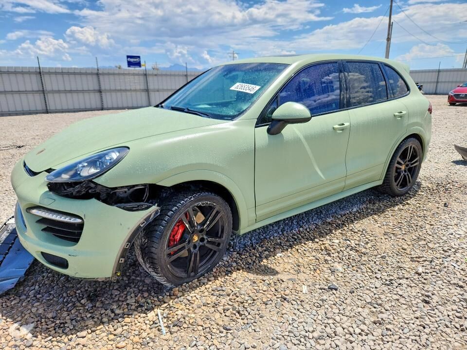2014 PORSCHE Cayenne