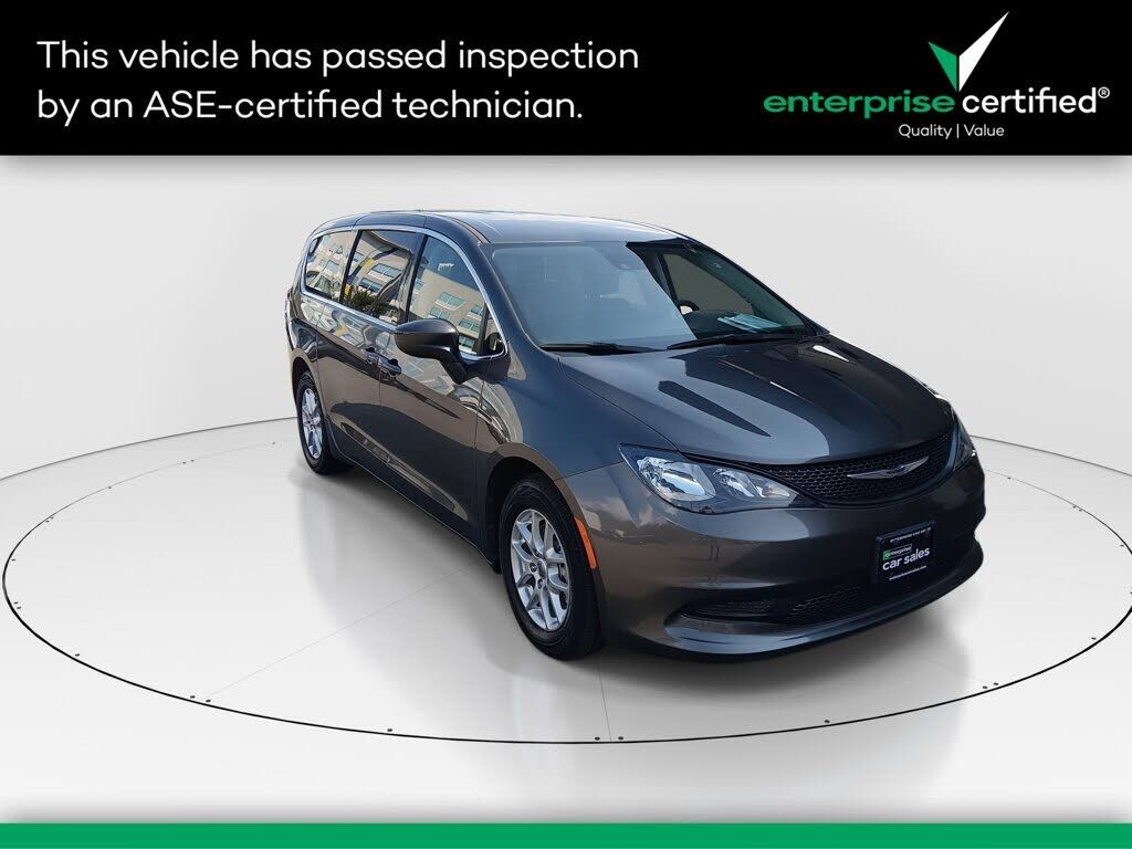 2023 CHRYSLER Voyager