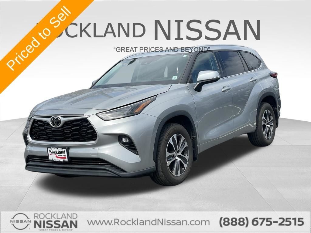 2022 TOYOTA Highlander