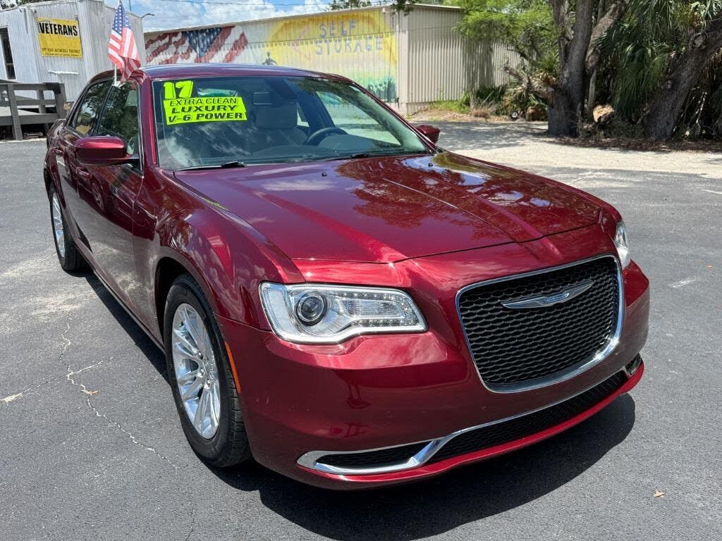 2017 CHRYSLER 300
