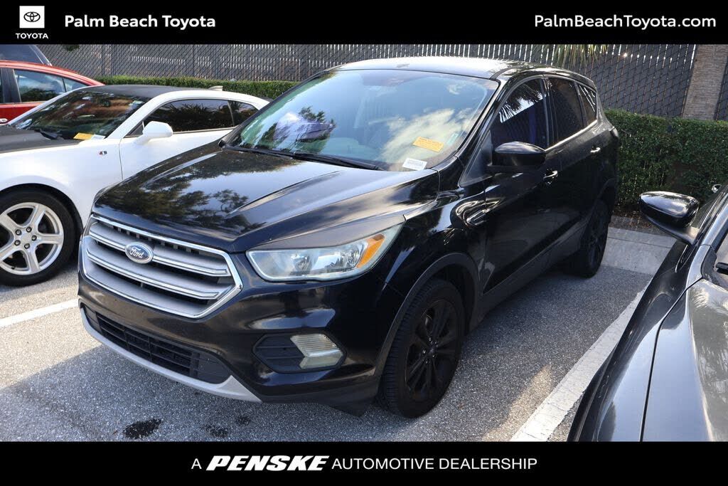 2017 FORD Escape