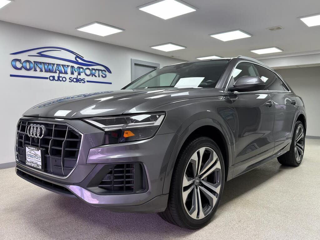 2020 AUDI Q8