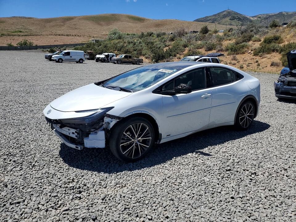 2024 TOYOTA PRIUS