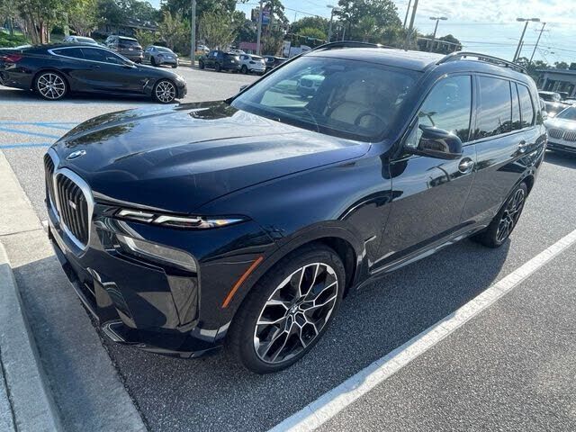 2025 BMW X7