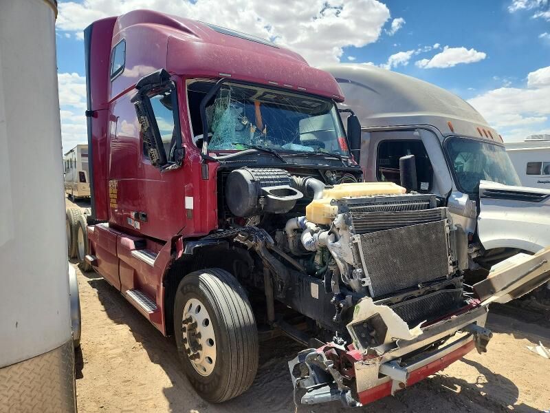 2017 VOLVO TRUCK VNL