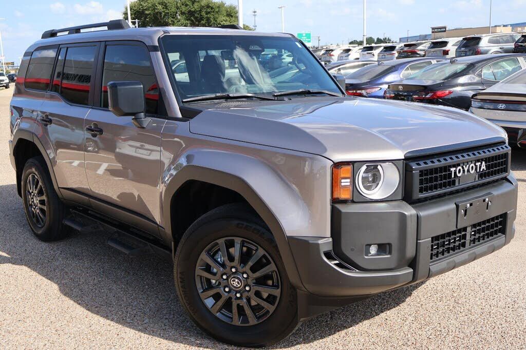 2025 TOYOTA Land Cruiser
