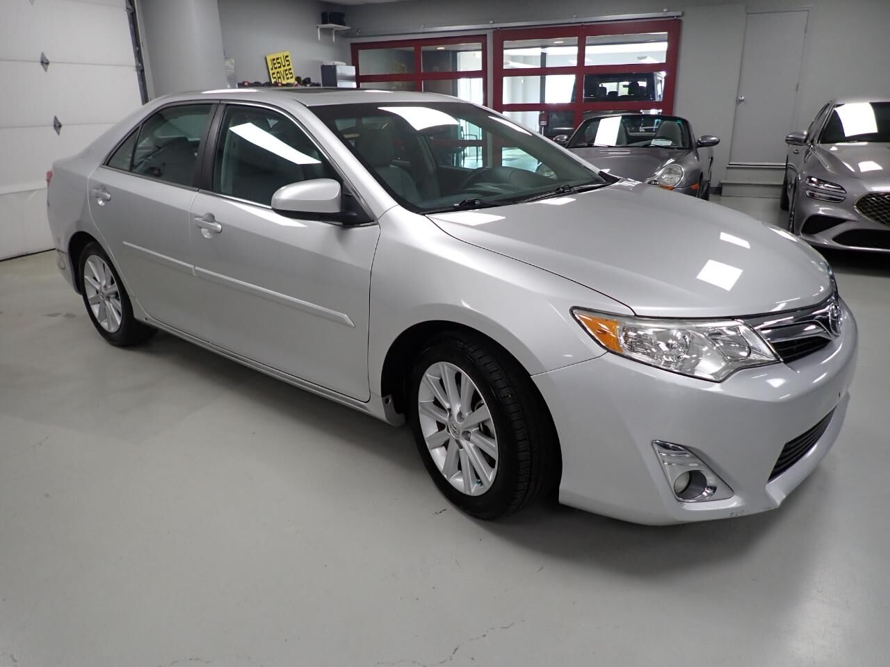 2013 TOYOTA Camry