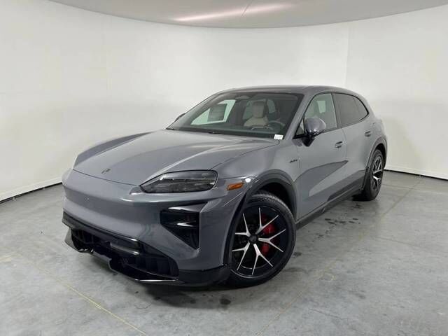 2026 PORSCHE Cayenne