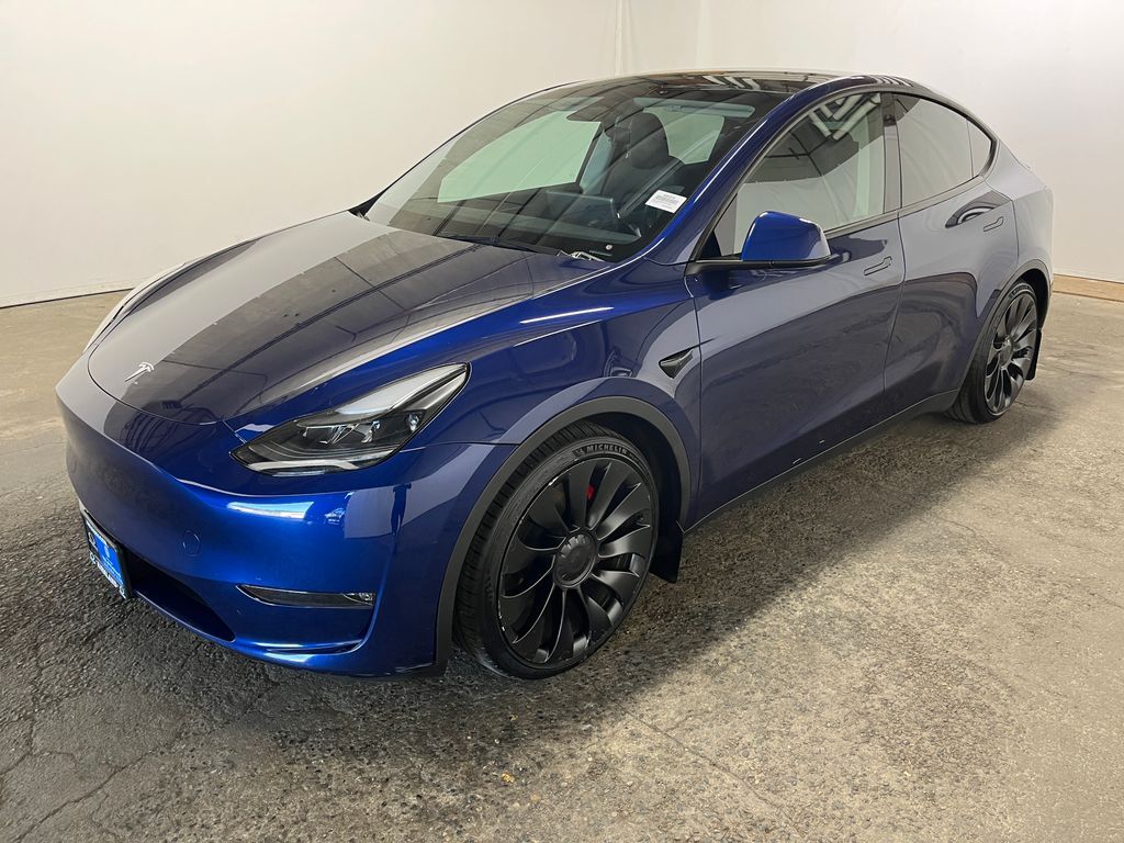 2023 TESLA Model Y