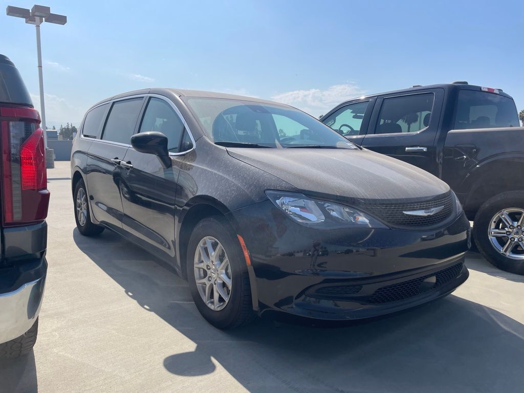 2024 CHRYSLER Voyager