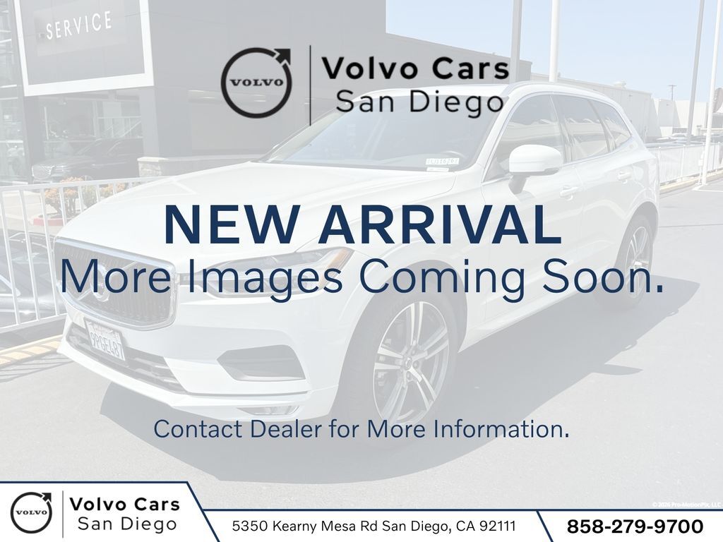 2021 VOLVO XC60
