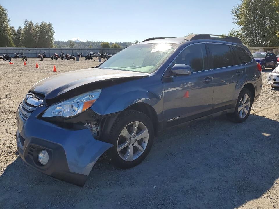 2014 SUBARU Outback