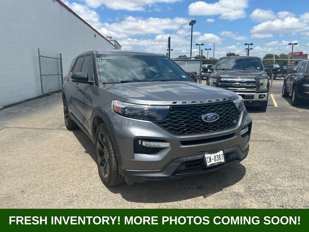 2022 FORD Explorer