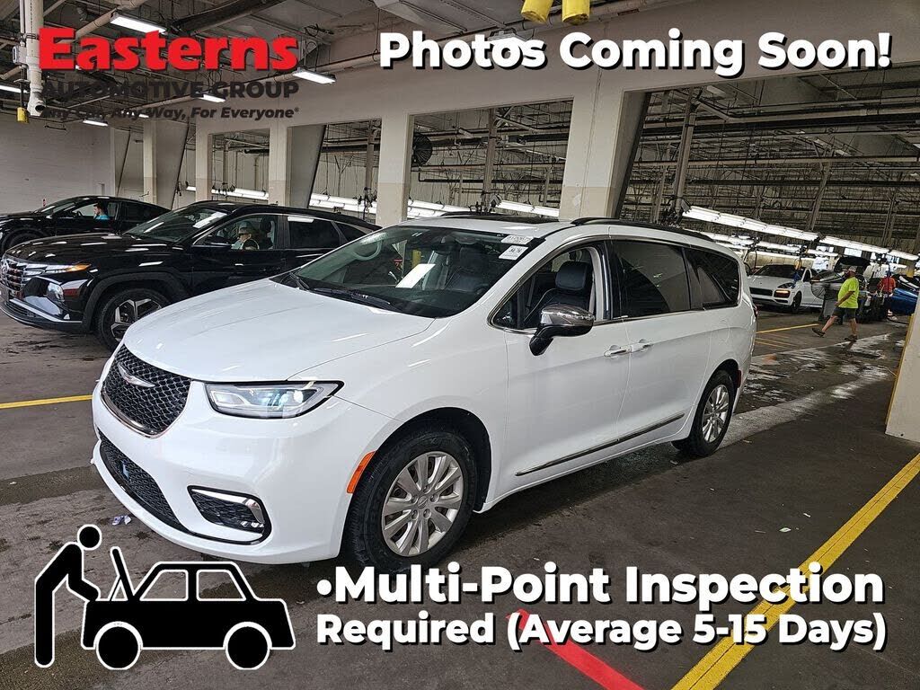 2023 CHRYSLER Pacifica