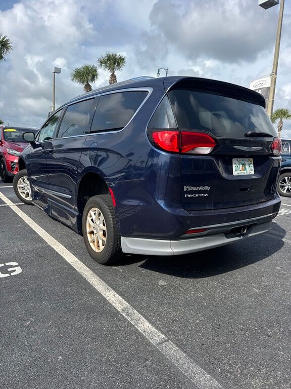 2020 CHRYSLER Pacifica
