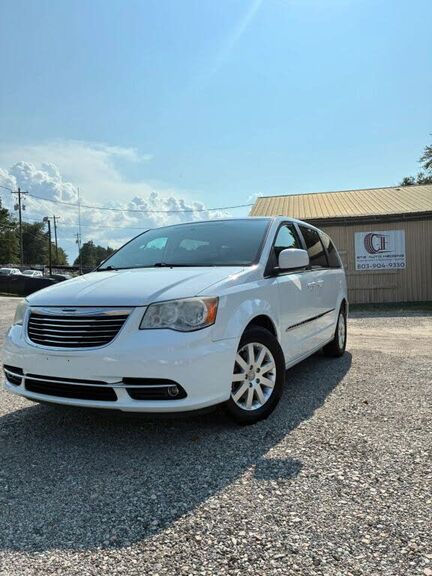2014 CHRYSLER Town and Country