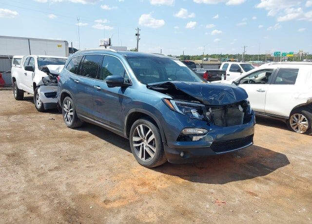 2017 HONDA Pilot