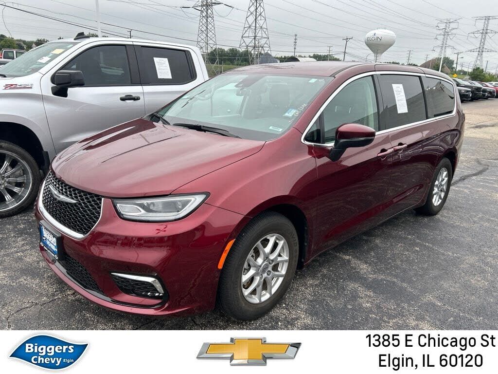 2023 CHRYSLER Pacifica