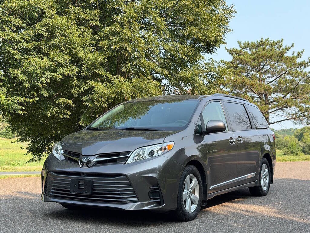 2020 TOYOTA Sienna
