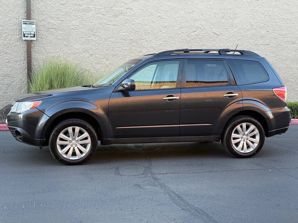 2012 SUBARU Forester
