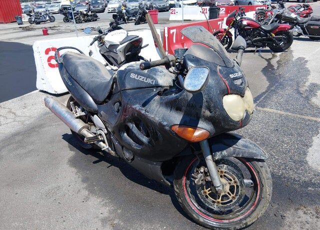 2001 SUZUKI GSX750F