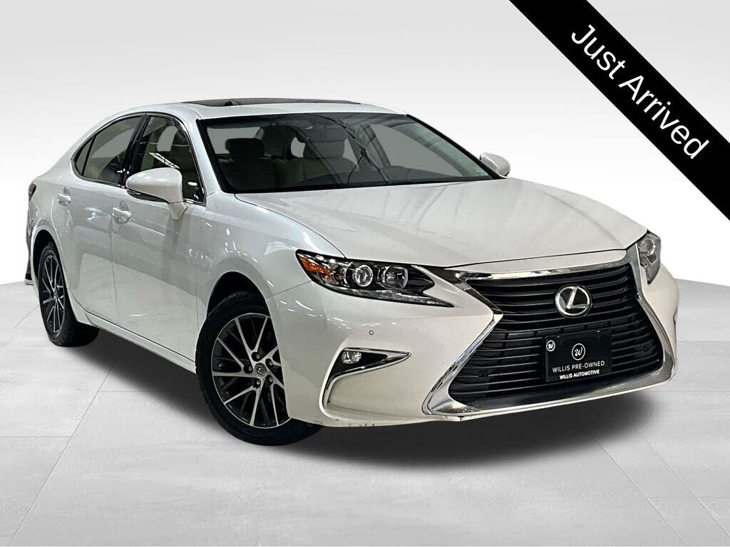 2016 LEXUS ES