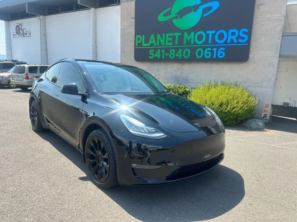 2021 TESLA Model Y