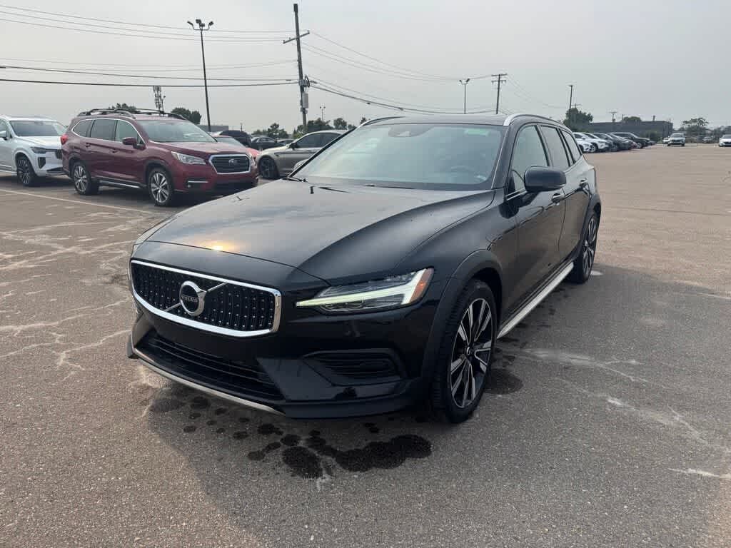 2020 VOLVO V60CC