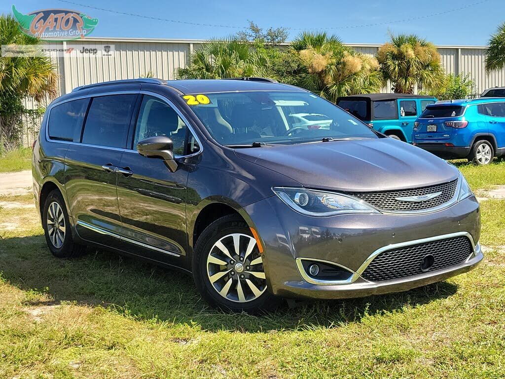 2020 CHRYSLER Pacifica