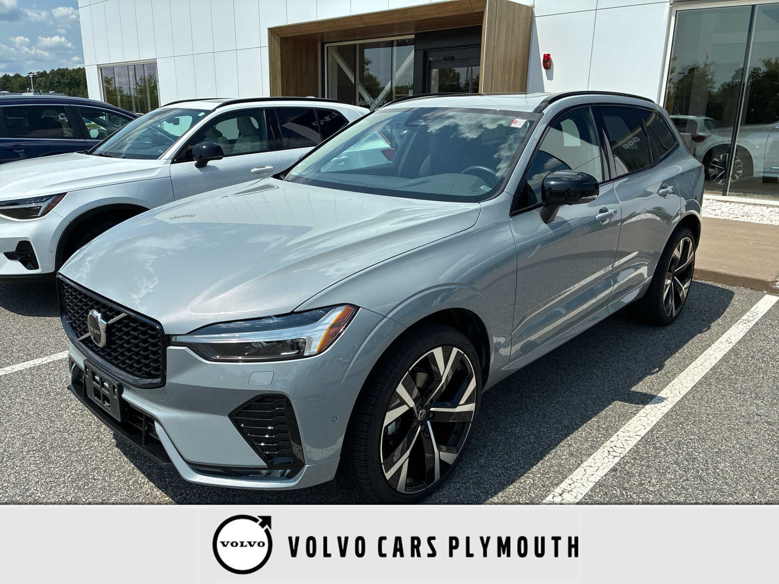 2025 VOLVO XC60