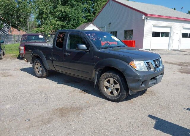 2012 NISSAN Frontier