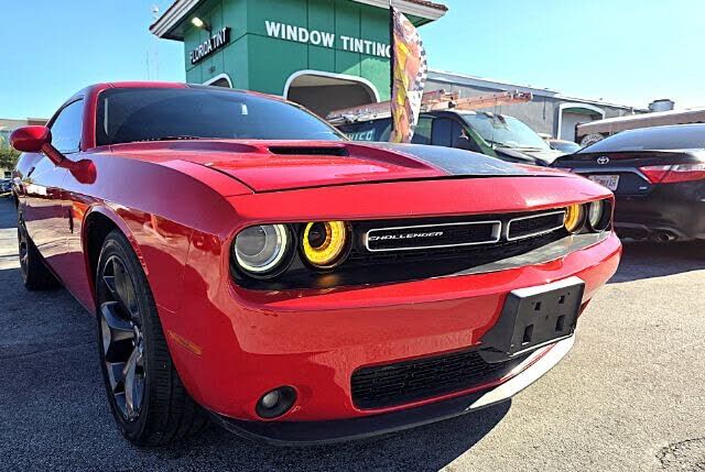 2017 DODGE Challenger
