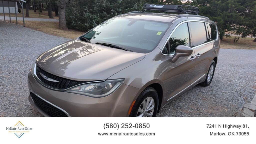 2017 CHRYSLER Pacifica
