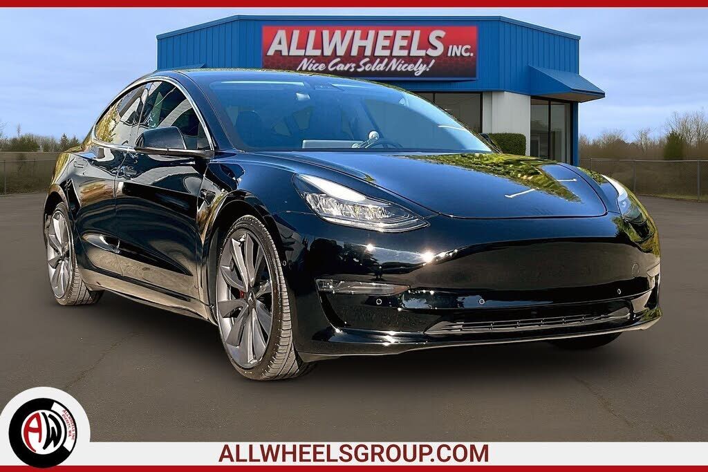 2019 TESLA Model 3