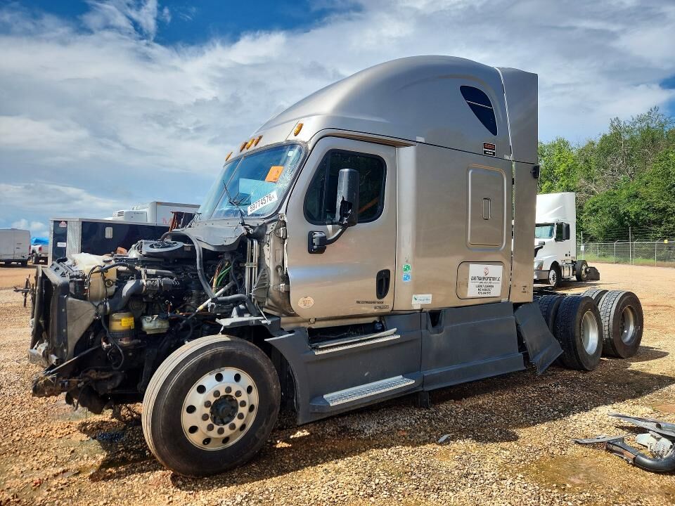 2016 FREIGHTLINER Cascadia