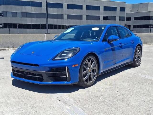 2025 PORSCHE Panamera