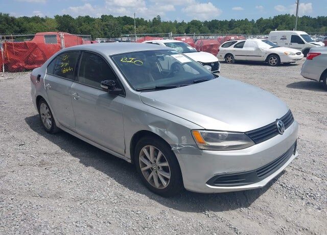 2011 VOLKSWAGEN Jetta