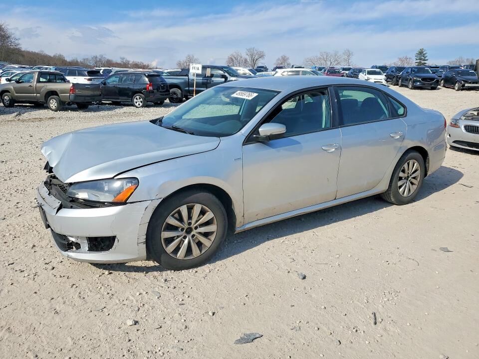 2015 VOLKSWAGEN Passat