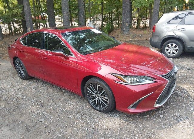 2024 LEXUS ES