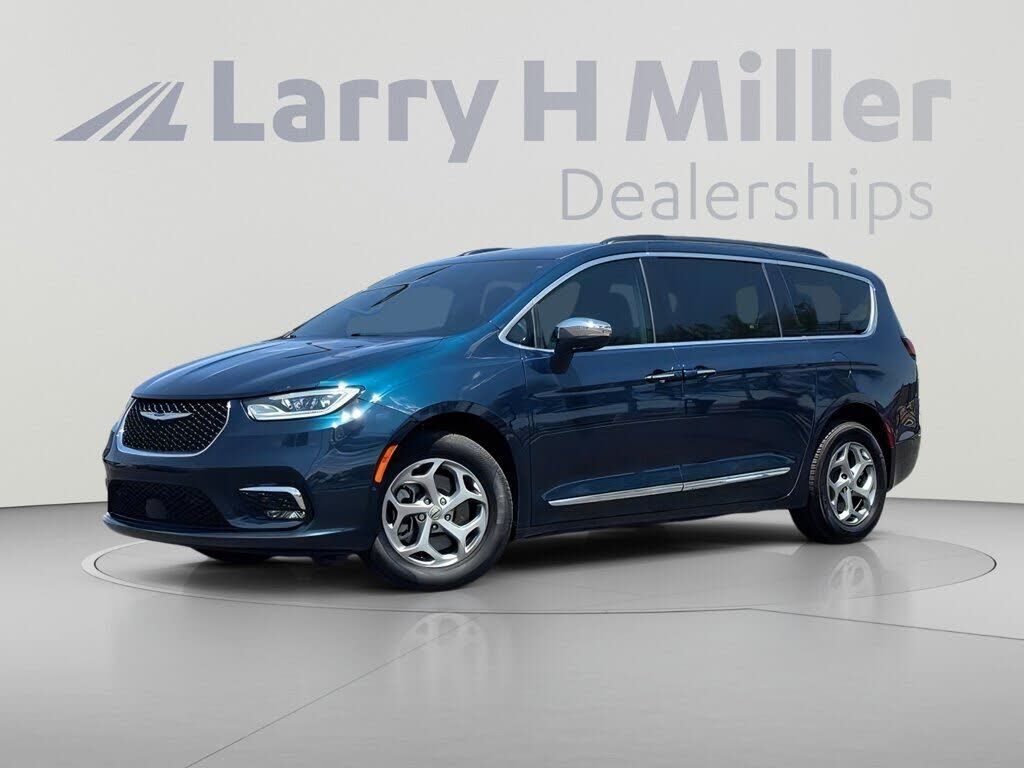 2022 CHRYSLER Pacifica
