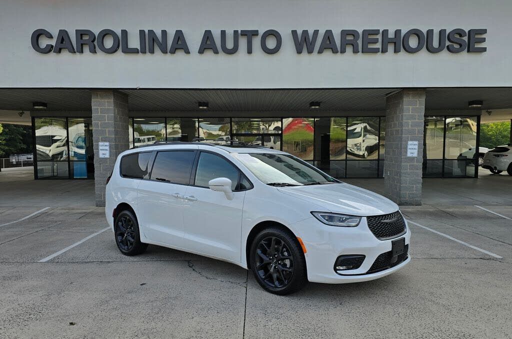 2022 CHRYSLER Pacifica