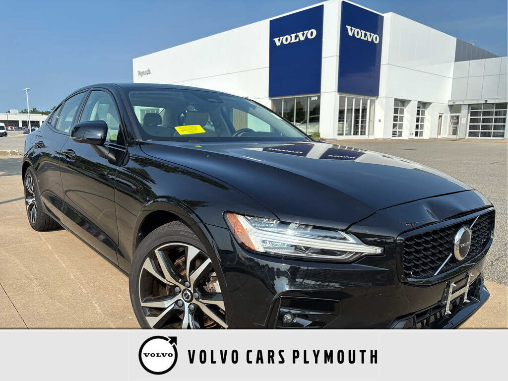 2024 VOLVO S60