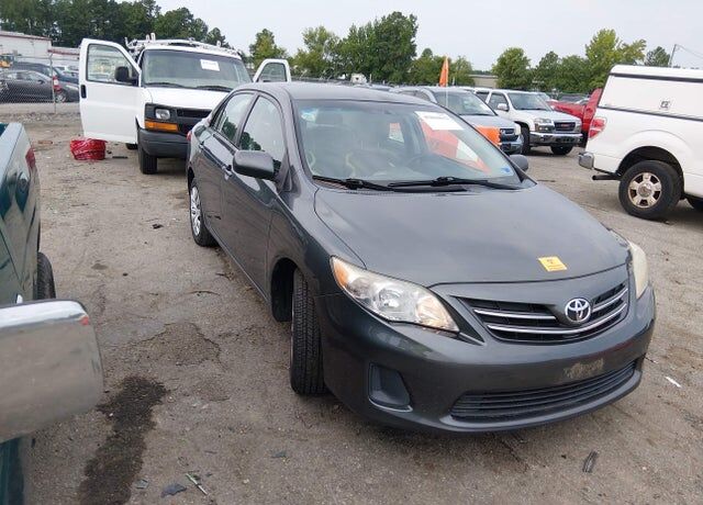 2013 TOYOTA Corolla