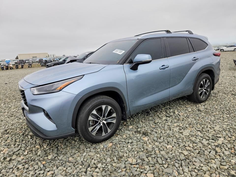 2024 TOYOTA Highlander