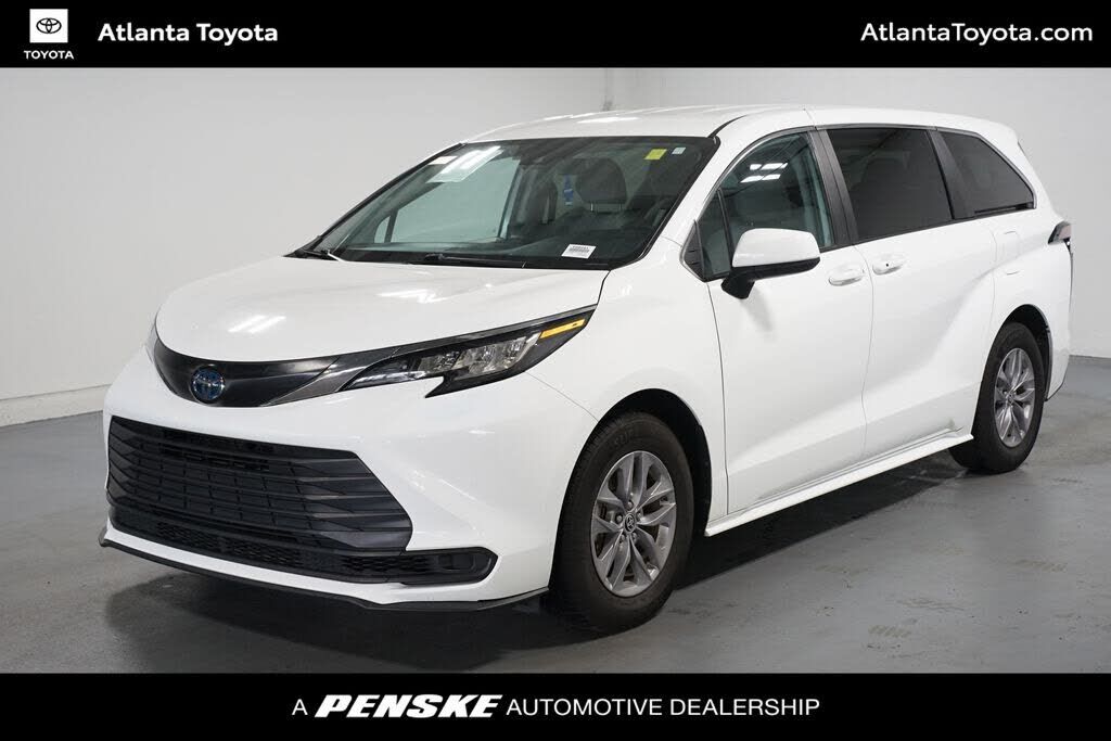 2023 TOYOTA Sienna
