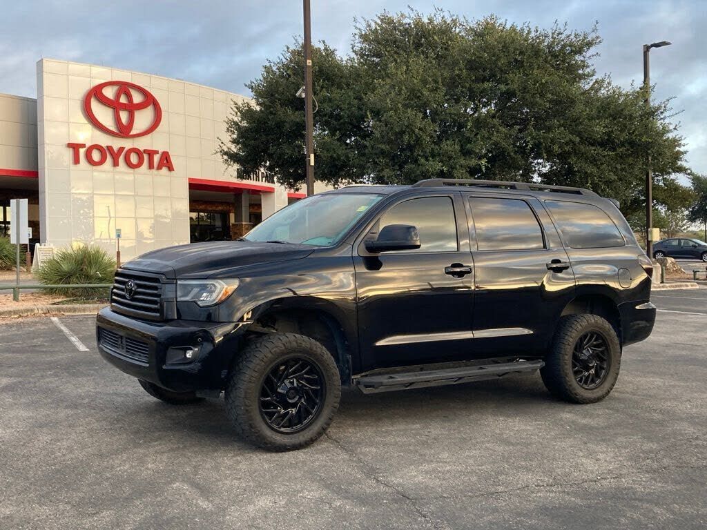 2019 TOYOTA Sequoia