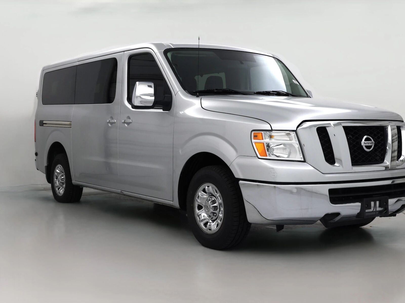 2018 NISSAN NV3500