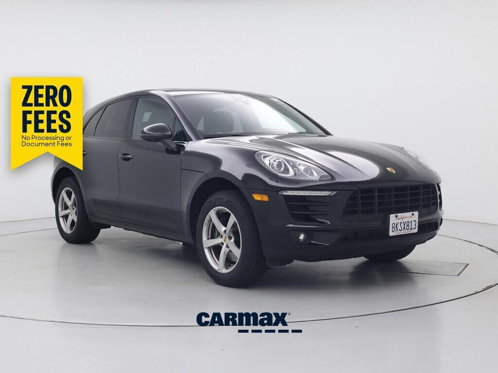2018 PORSCHE Macan